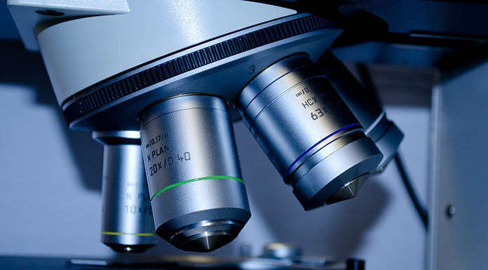 Na czym opiera się działalność firmy Zeiss? Zeiss