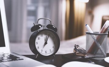 Kto ogłasza alarm?